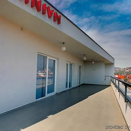Delminivm 3*